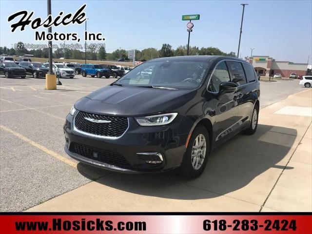2025 Chrysler Pacifica Select for sale in Vandalia, IL