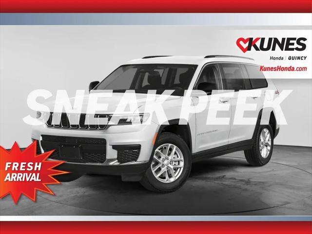 2023 Jeep Grand Cherokee L Laredo 4x4 for sale in Quincy, IL