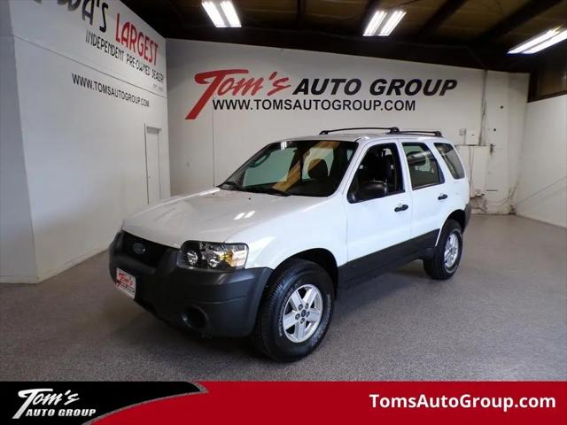 2005 Ford Escape XLS for sale in Des Moines, IA