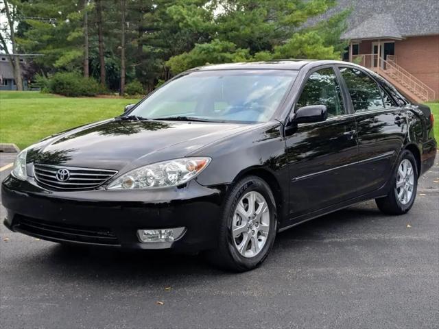 2006 Toyota Camry XLE for sale in Warrenville, IL
