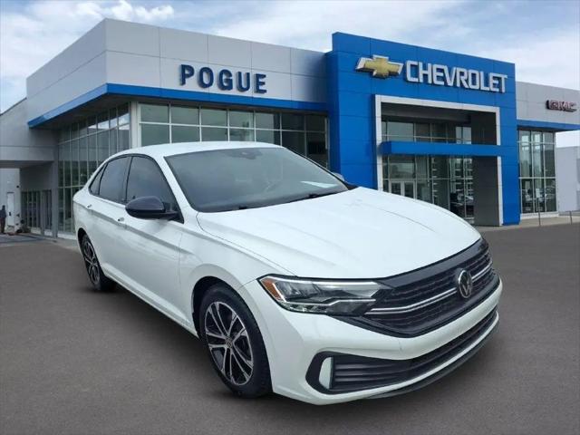 2024 Volkswagen Jetta 1.5T Sport for sale in Powderly, KY