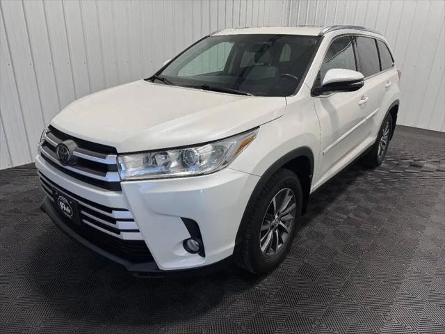 2019 Toyota Highlander XLE for sale in Appleton, WI