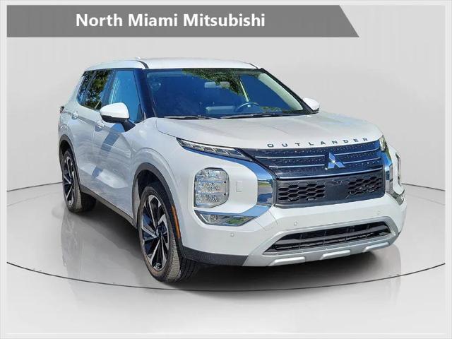 2024 Mitsubishi Outlander SE Black Edition w/Pano Roof S-AWC for sale in Miami, FL