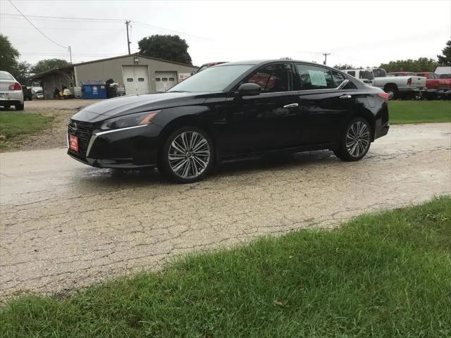 2023 Nissan Altima SL Intelligent AWD for sale in Shullsburg, WI
