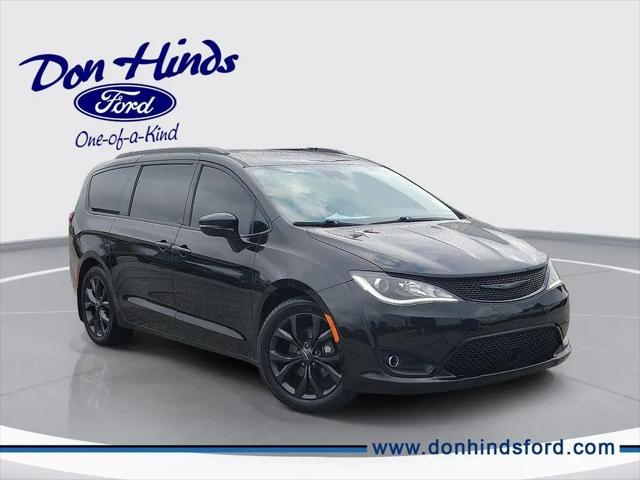 2019 Chrysler Pacifica Limited for sale in Fishers, IN