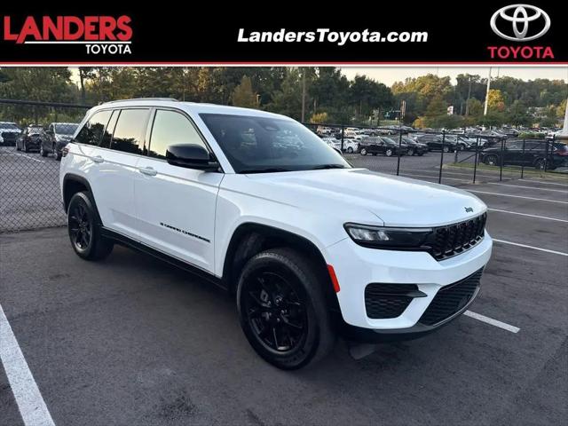 2025 Jeep Grand Cherokee Altitude 4x4 for sale in Little Rock, AR