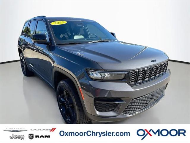 2025 Jeep Grand Cherokee Altitude X 4x4 for sale in Louisville, KY