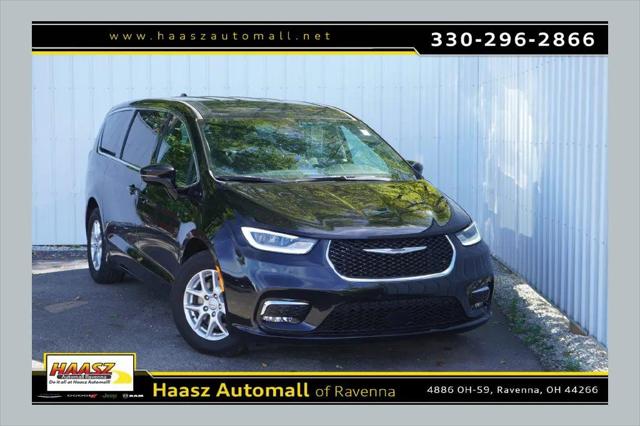 2025 Chrysler Pacifica Select for sale in Ravenna, OH
