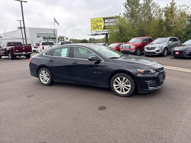2017 Chevrolet Malibu 1LT for sale in Dubuque, IA