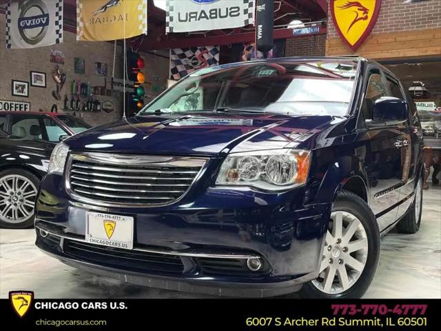 2016 Chrysler Town & Country Touring for sale in Summit, IL