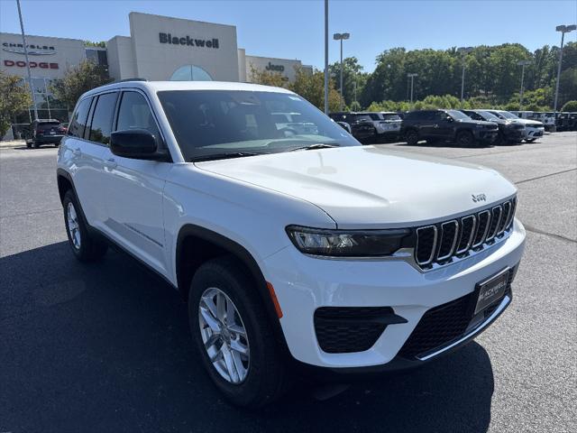 2026 Jeep Grand Cherokee GRAND CHEROKEE LAREDO X 4X4 2026 Jeep Grand Cherokee GRAND CHEROKEE LAREDO X 4X4