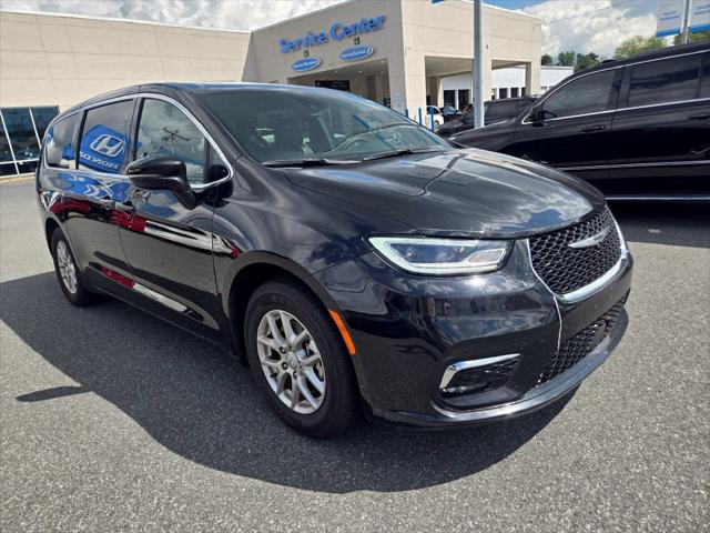 2025 Chrysler Pacifica Select 2025 Chrysler Pacifica Select