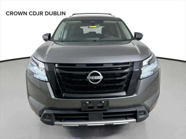 2023 Nissan Pathfinder SL 4WD
