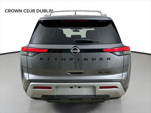 2023 Nissan Pathfinder SL 4WD