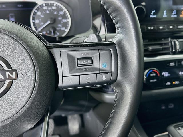 2023 Nissan Pathfinder SL 4WD