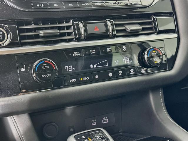 2023 Nissan Pathfinder SL 4WD