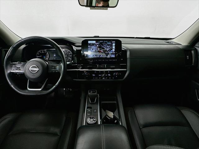 2023 Nissan Pathfinder SL 4WD