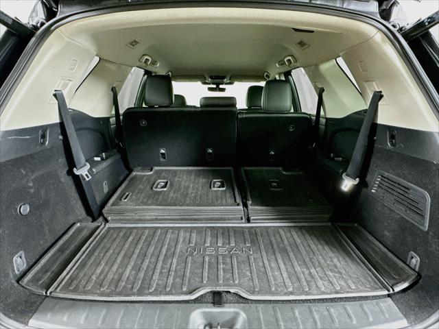 2023 Nissan Pathfinder SL 4WD