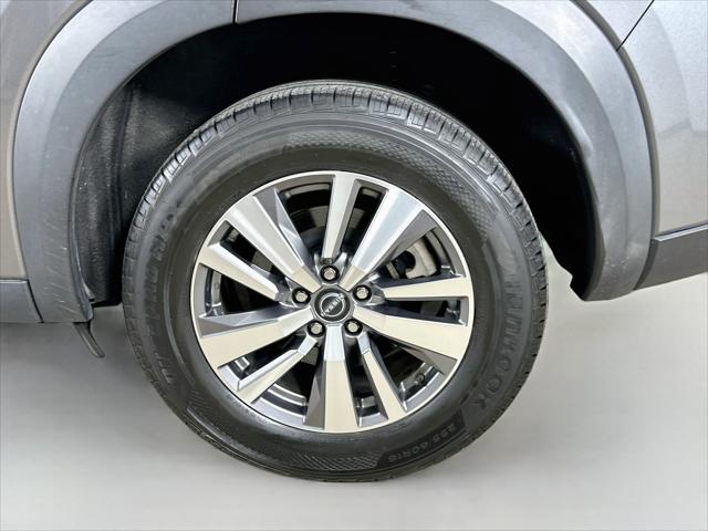 2023 Nissan Pathfinder SL 4WD