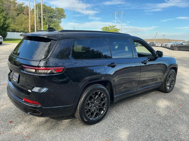 2023 Jeep Grand Cherokee L Summit 4x4 2023 Jeep Grand Cherokee L Summit 4x4