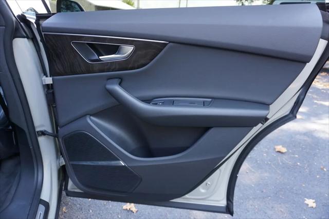 2022 Audi Q8 Premium Plus 55 TFSI quattro Tiptronic