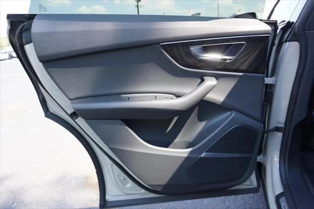2022 Audi Q8 Premium Plus 55 TFSI quattro Tiptronic