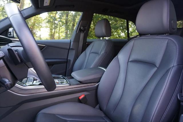 2022 Audi Q8 Premium Plus 55 TFSI quattro Tiptronic