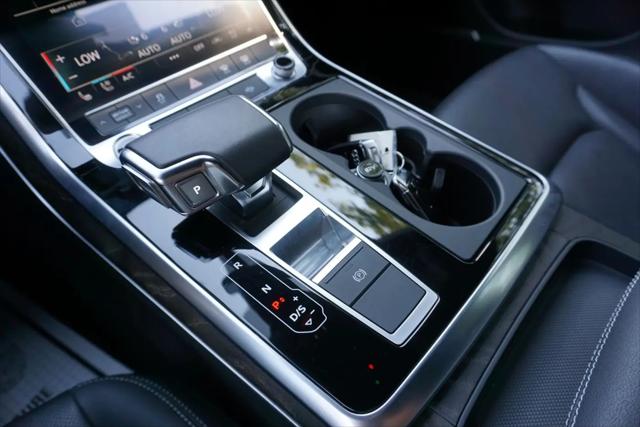 2022 Audi Q8 Premium Plus 55 TFSI quattro Tiptronic