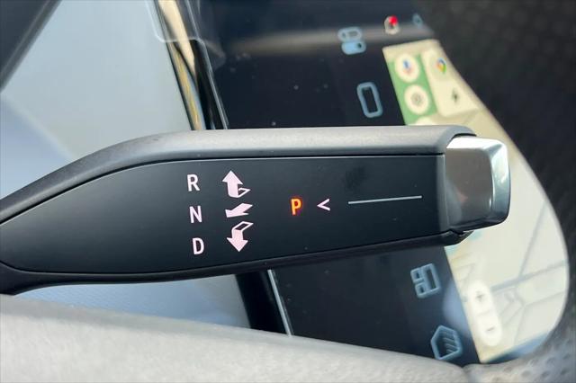 2027 Chevrolet Bolt LT FWD