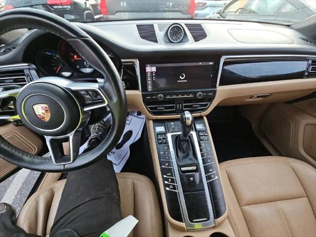 2019 Porsche Macan Macan