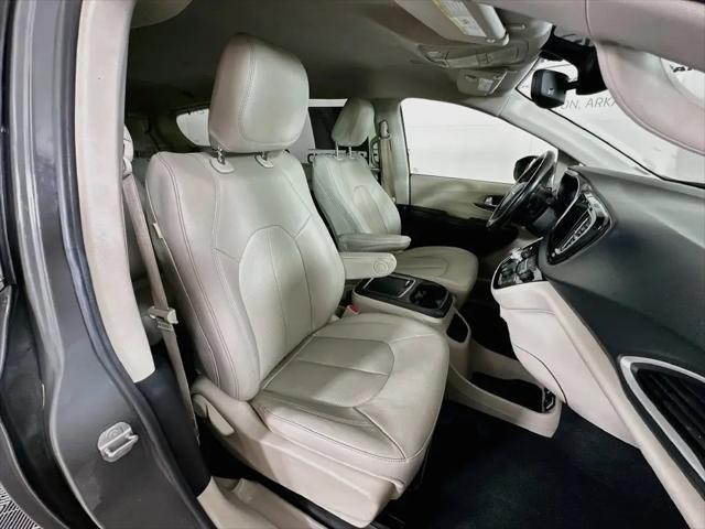2021 Chrysler Pacifica Touring L