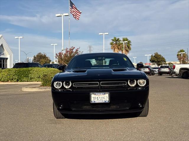 2015 Dodge Challenger SXT