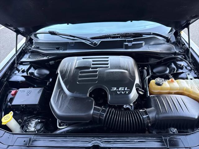 2015 Dodge Challenger SXT