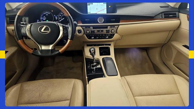 2015 Lexus ES 300h ES 300h