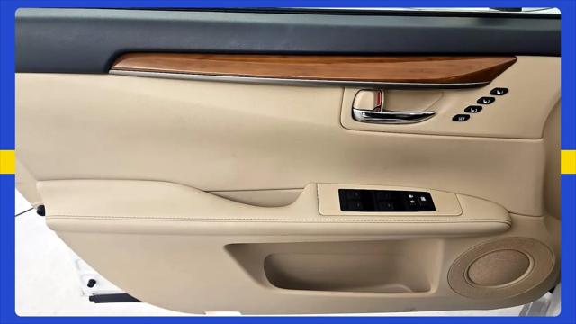 2015 Lexus ES 300h ES 300h
