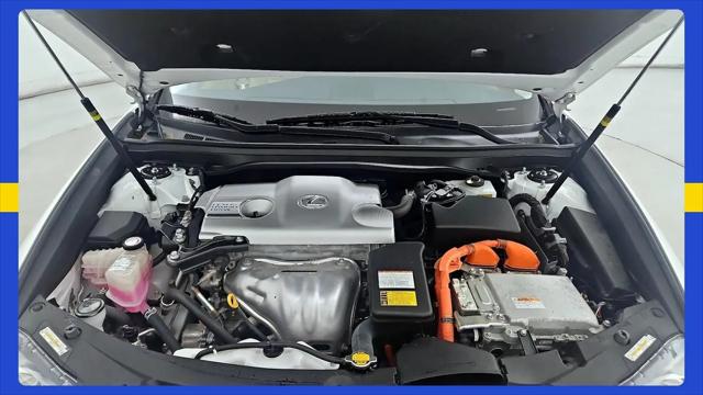 2015 Lexus ES 300h ES 300h
