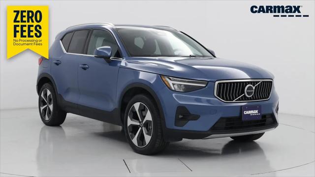 2025 Volvo XC40 B5 Plus Bright Theme for sale in Naperville, IL
