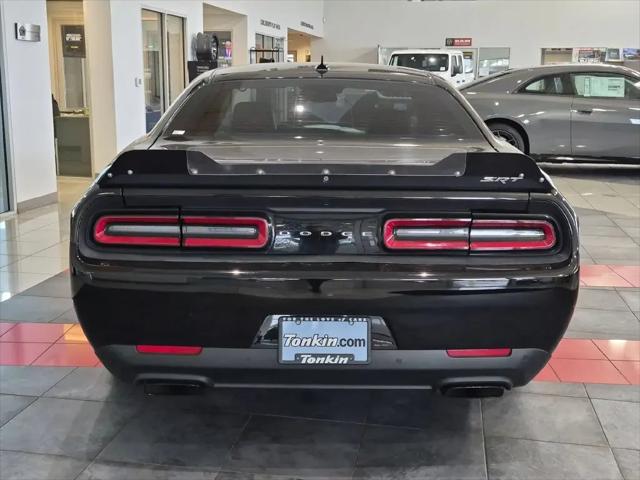 2015 Dodge Challenger SRT Hellcat