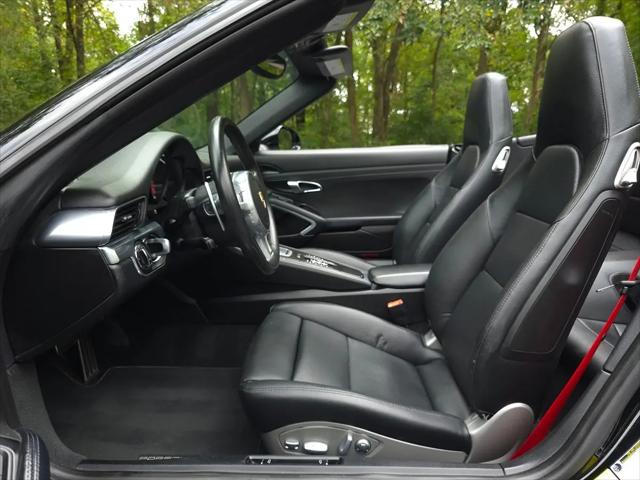 2015 Porsche 911 Carrera 4S