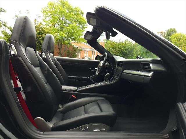 2015 Porsche 911 Carrera 4S