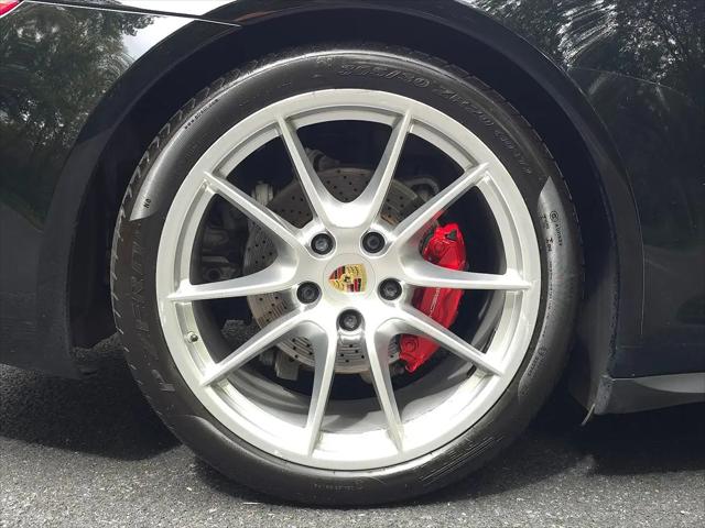 2015 Porsche 911 Carrera 4S