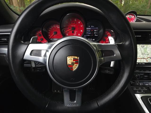 2015 Porsche 911 Carrera 4S