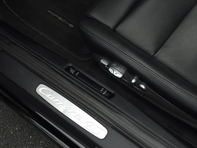 2015 Porsche 911 Carrera 4S