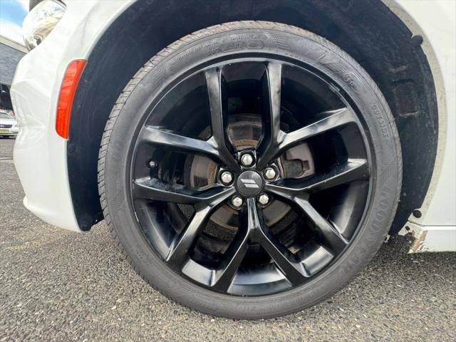 2021 Dodge Charger SXT RWD