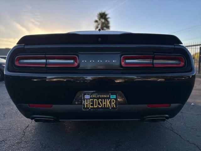 2017 Dodge Challenger 392 Hemi Scat Pack Shaker