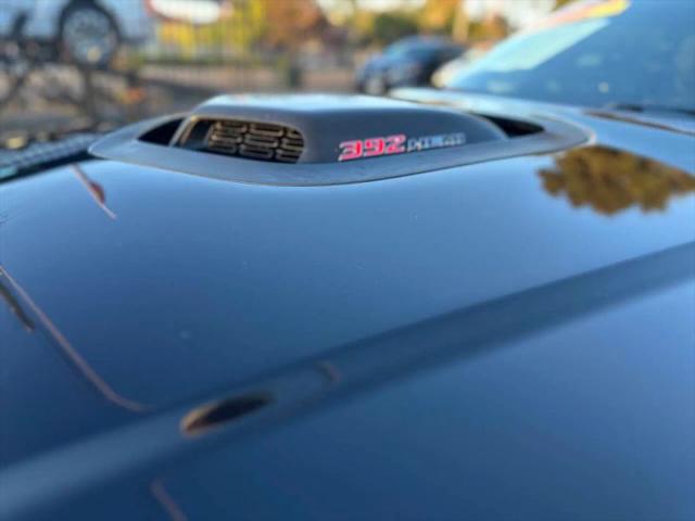 2017 Dodge Challenger 392 Hemi Scat Pack Shaker