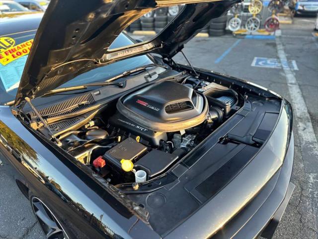 2017 Dodge Challenger 392 Hemi Scat Pack Shaker
