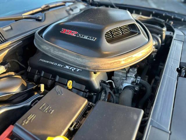 2017 Dodge Challenger 392 Hemi Scat Pack Shaker