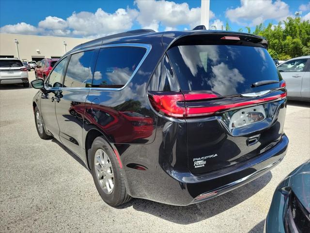 2022 Chrysler Pacifica Touring