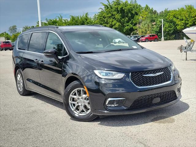 2022 Chrysler Pacifica Touring for sale in Bradenton, FL